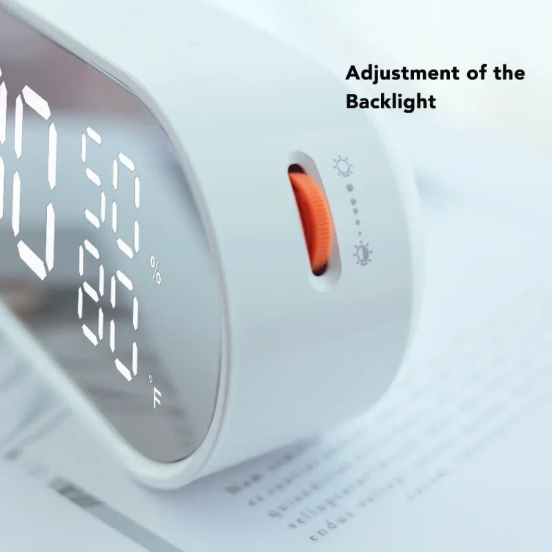 Montessori Clock - detail